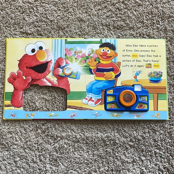 Smile for Elmo Board Book (Play a Sound) - Picture 2 of 3